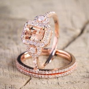 NWT Antique Vintage Design Morganite Stone Ring